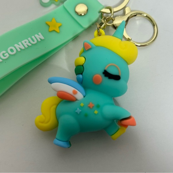 Dragon Run Unicorn 3D Silicone Keychain - Picture 6 of 8
